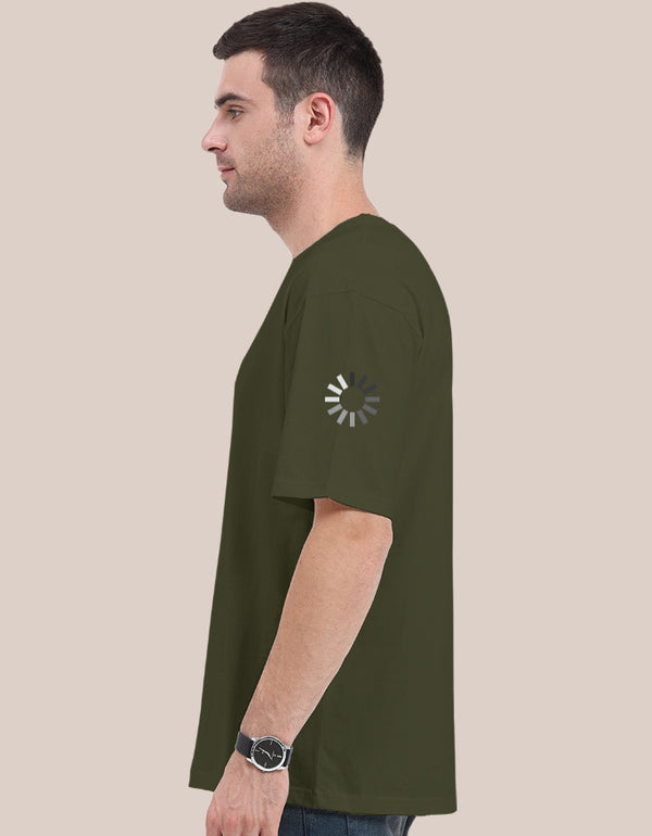 Stand out with this witty buffering symbol graphic tee on the shoulder. It's the perfect way to silently communicate your 